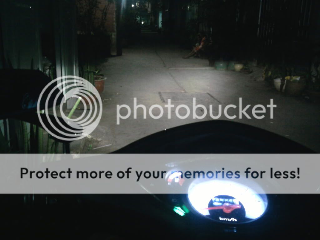 ráp đèn gương cầu cho xe máy có bị hugo để ý không?